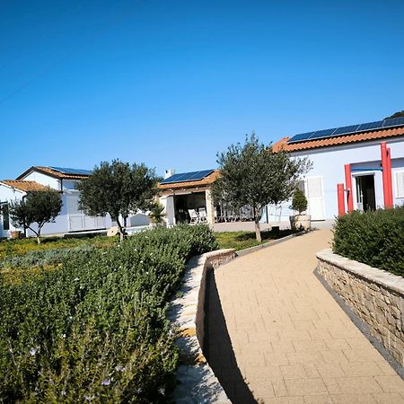 Вилла House With Pool Мали-Лошинь Экстерьер фото